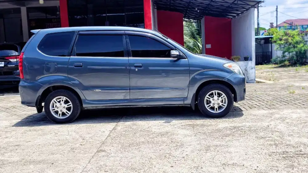 Daihatsu Xenia Deluxe 1300cc Lengkap