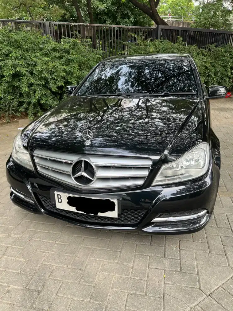 Mercedes Benz C200 W204 2013 Facelift
