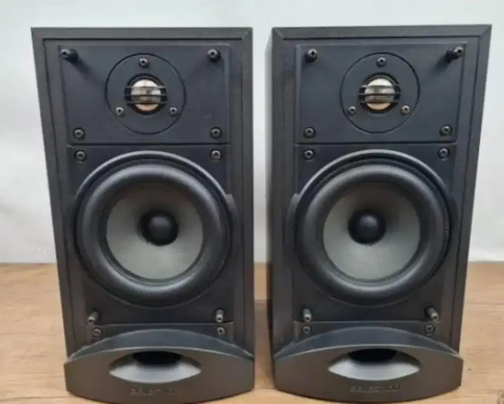 Speaker bookshelf 6inch celestion cs4