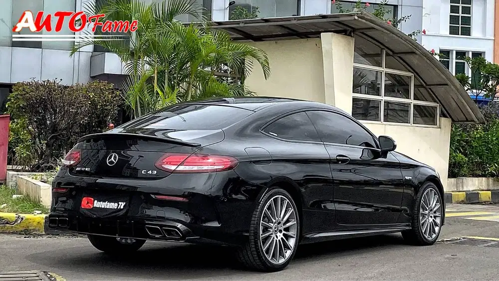 Mercedes Benz C300 AMG Coupe 2017 Electric Sunroof