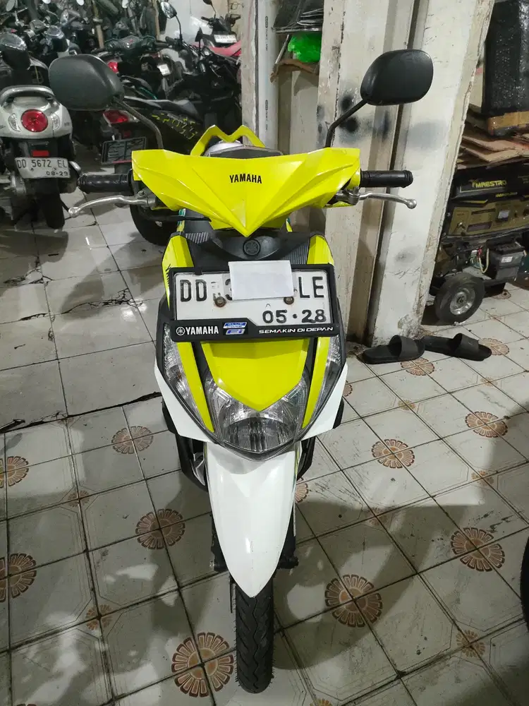 Yamaha mio m3 2023 kuning
