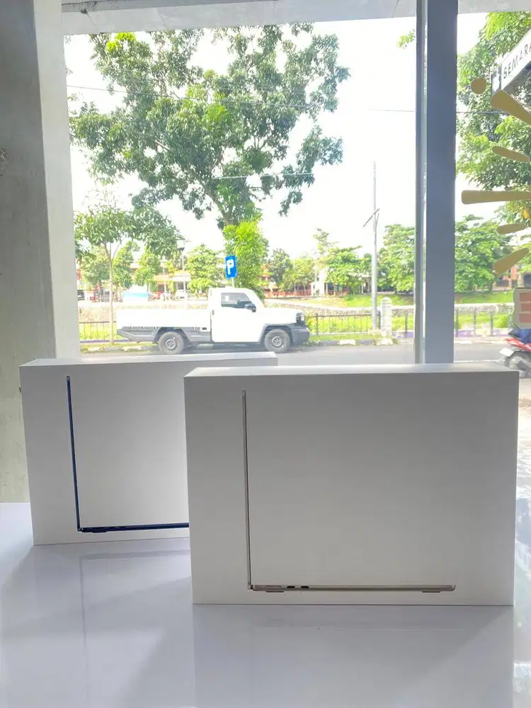 New Macbook Air 2025 M5 RAM 16/512 GB 13''