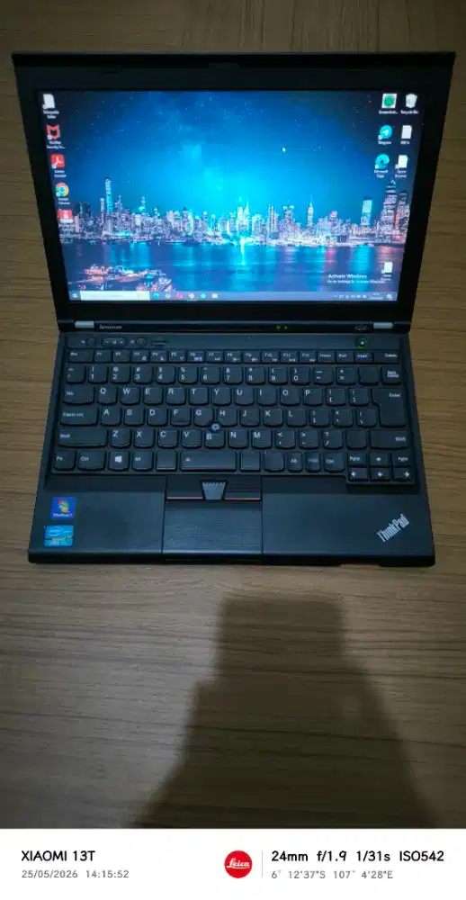 Lenovo x230  murah meriah tawar2 aja dulu siapa tau cocok