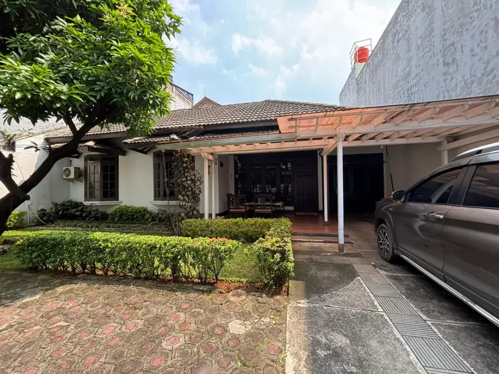 Rumah Luas dan Asri di Ciracas, Jakarta Timur