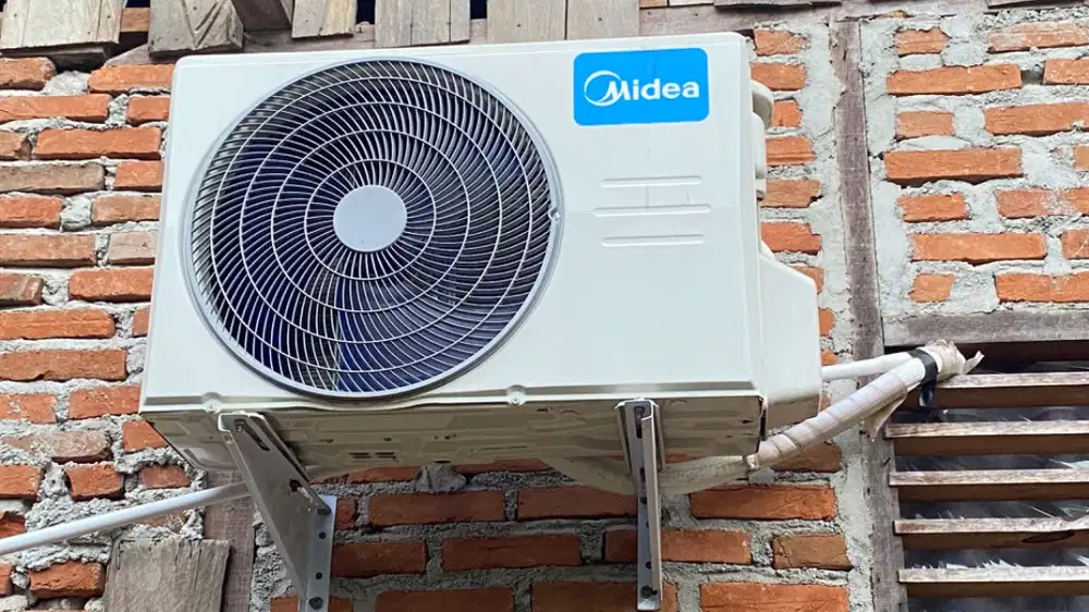 AC Midea ukuran 1PK