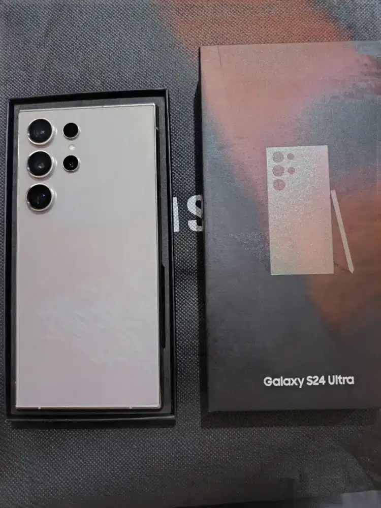 Samsung S24 Ultra 12GB / 256GB Ex Garansi Resmi Sein