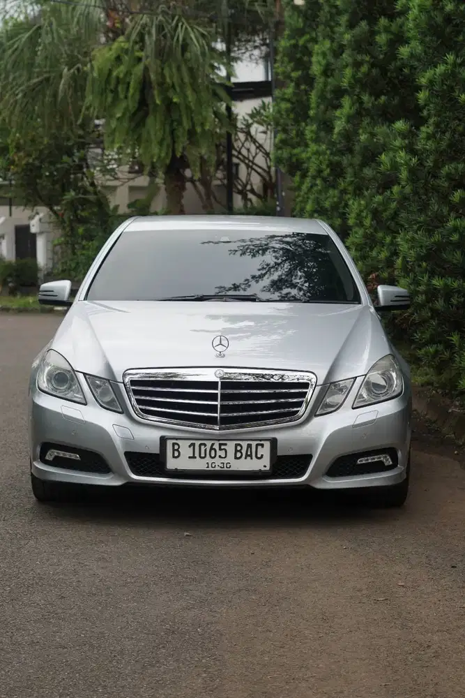 MERCEDES BENZ E250 1.8 AVANTGARDE (AT) 2010
