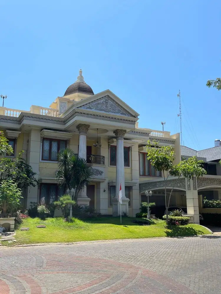 Dijual Rumah Pakuwon City Laguna Regency Mewah 3 Lantai Siap Huni