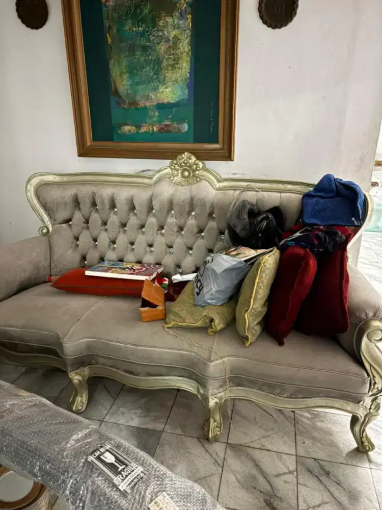 Dijual Sofa Meja dan Meja Makan Antik Murah