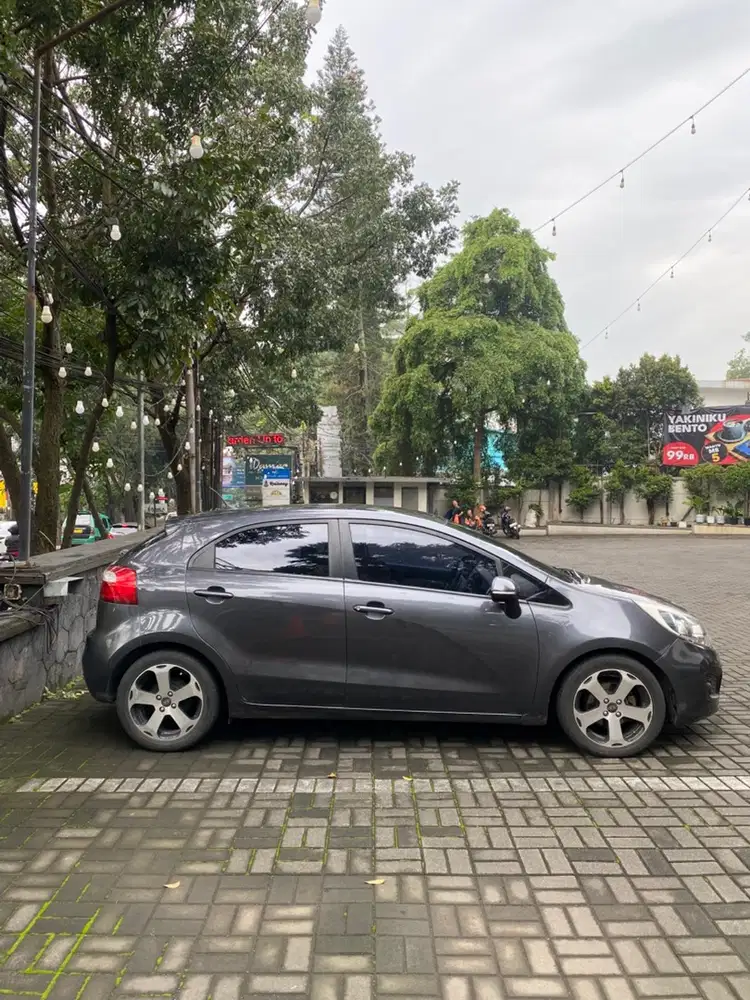 Kia Rio 2013 Bensin