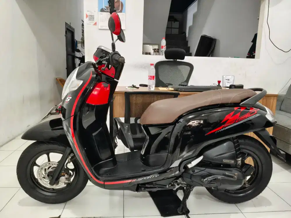 Honda scoopy stylish 110 thn 2018 B depok