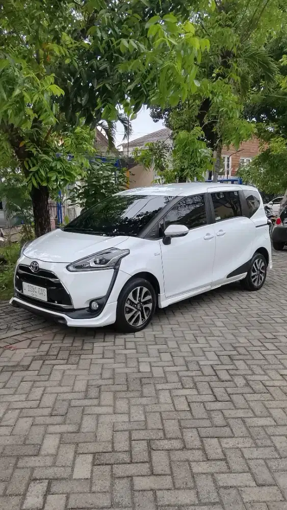 Sienta 1,5 Q CVT AT (2018), Km Rendah