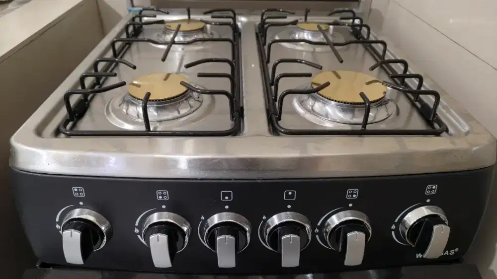 Kompor Standing Winn Gas 5060A 4 Tungku dan Oven Bawah