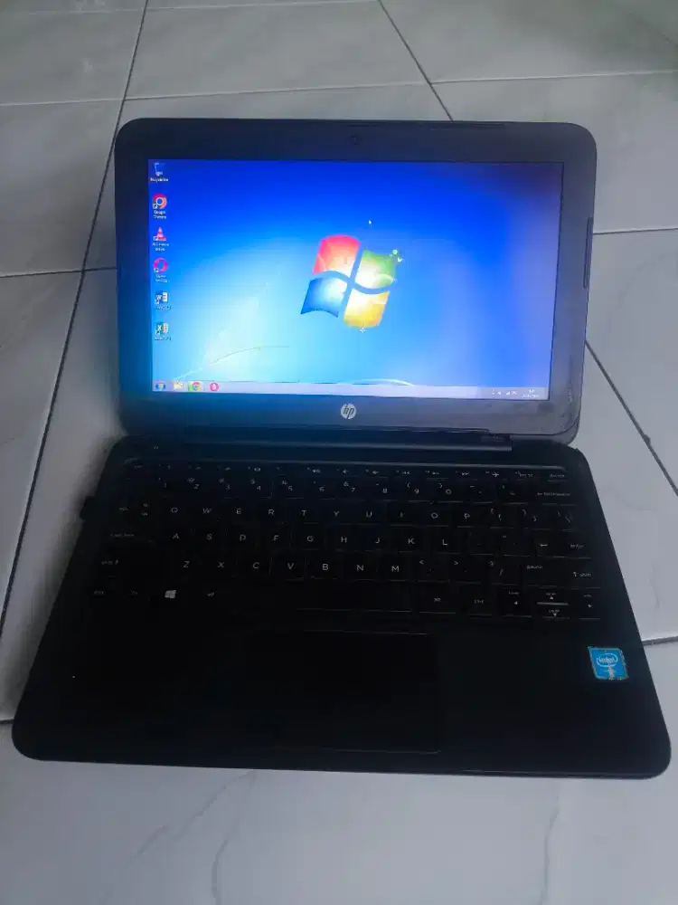 Notebook Laptop HP Win 7 Intel Celerol N2840 RAM 2GB Normal