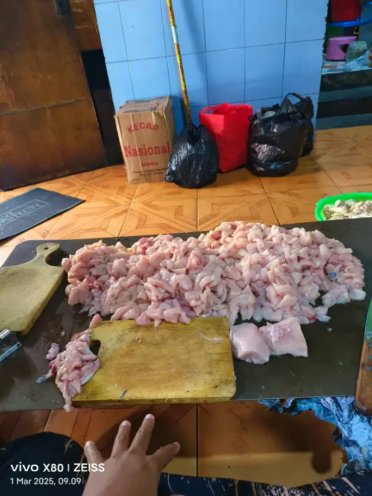 Di cari cowo 2 orng pengalaman di sate