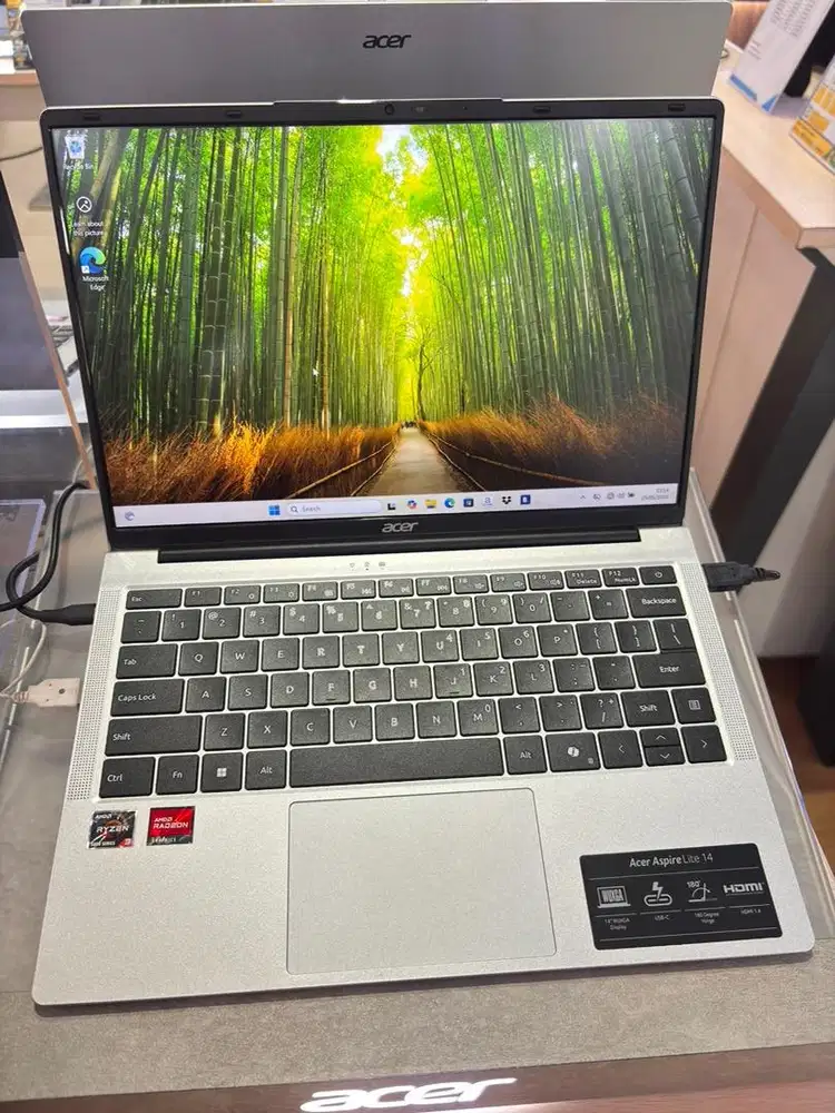 Laptop AER AL14-45P-R8JN Cicilan Murah Dp Mulai 0 Proses Cepat