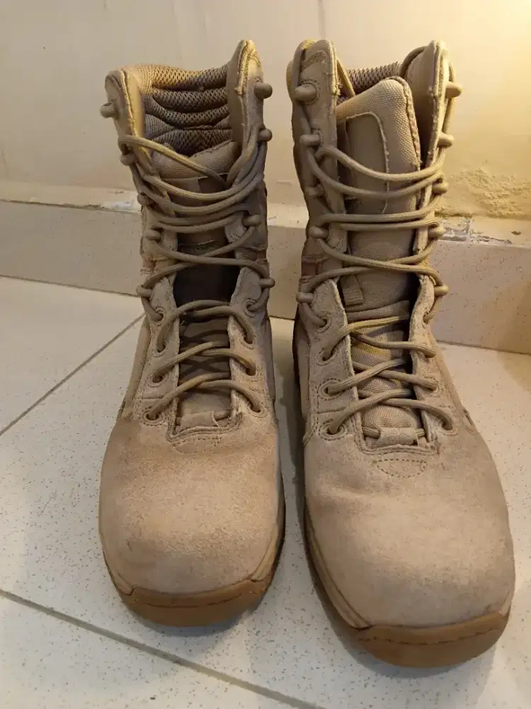SEPATU BOOT  MERK ALTAMA ORIGINAL.
