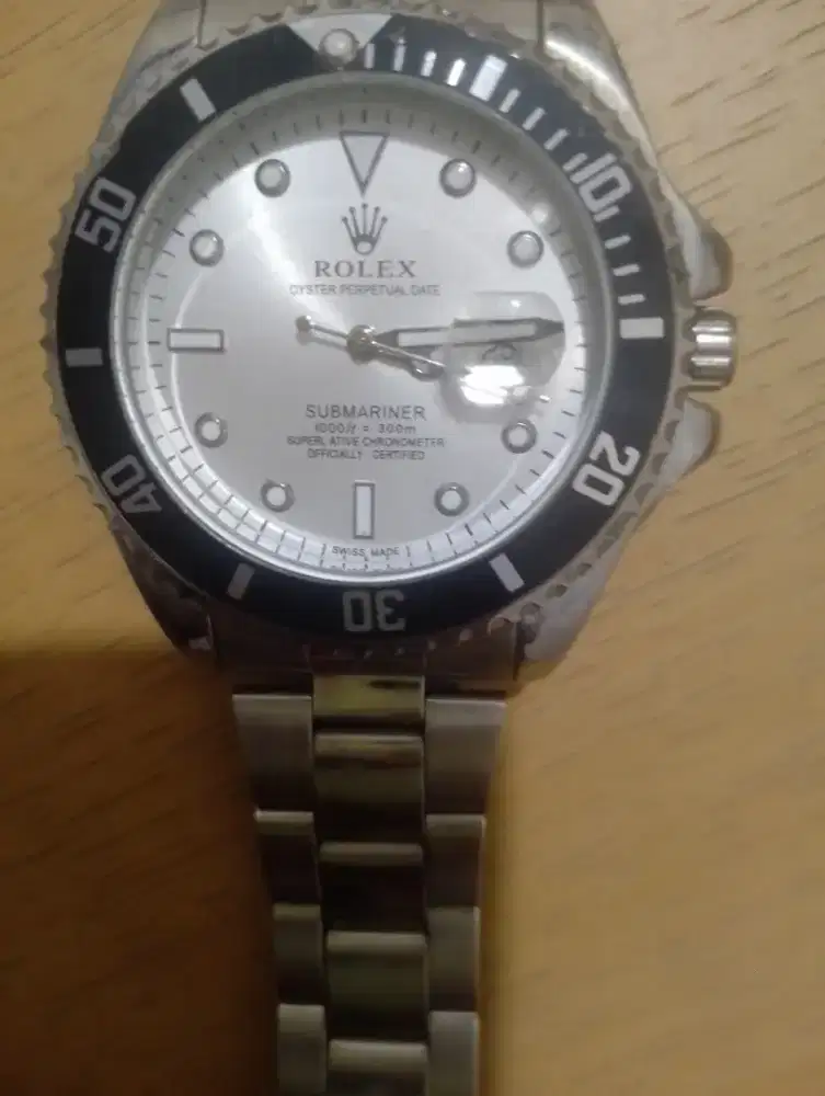 Jual jam bekas seperti baru