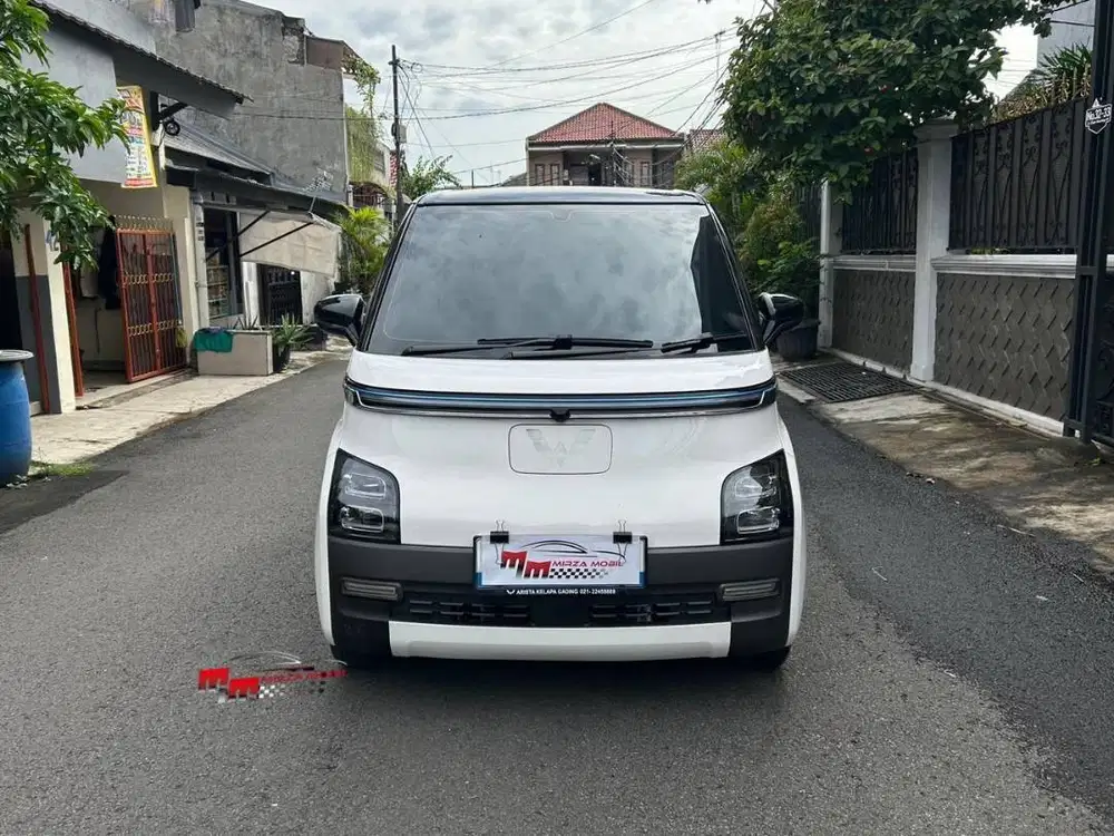 Wuling Air EV Long Range 300 KM AT 2024 Putih