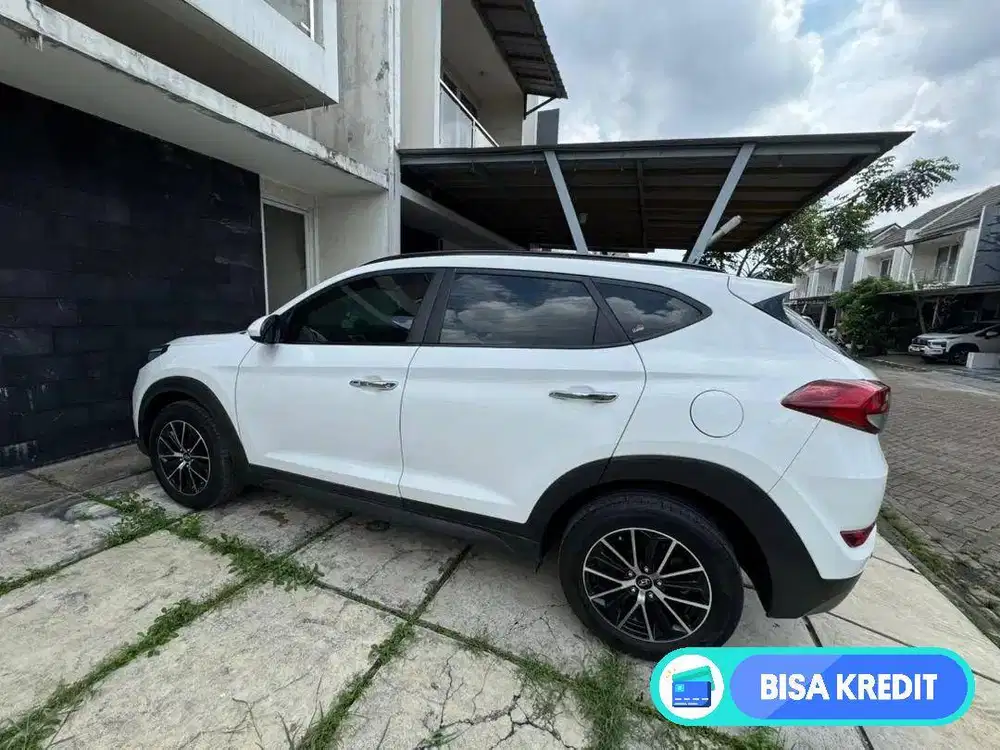 Dijual Hyundai Tucson XD CDRi AT Diesel 2.0L tahun 2018 warna putih