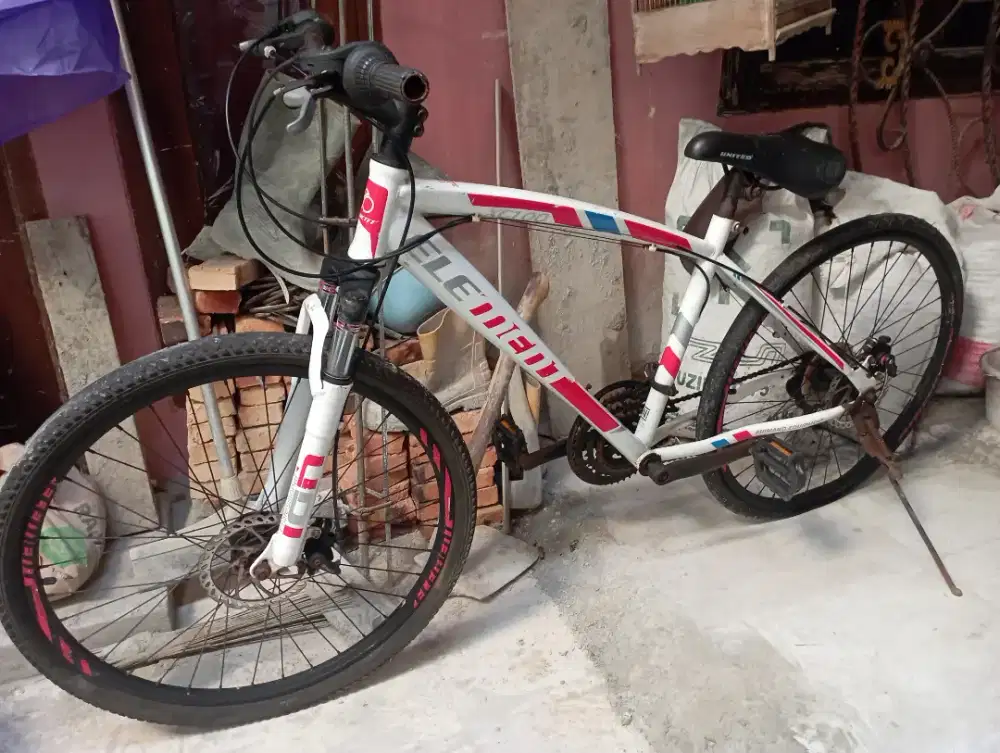 Sepeda MTB element uk 26