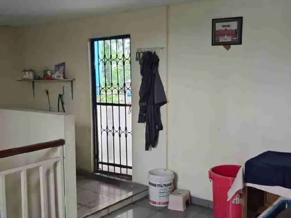 Dijual Gedung Ex Kantor
Di Jatibening - Pondok Gede - Bekasi