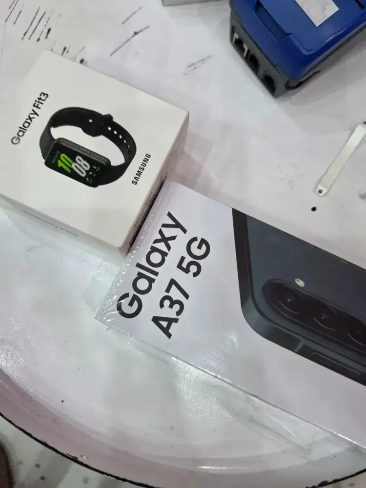 Samsung a37 8/256 GB