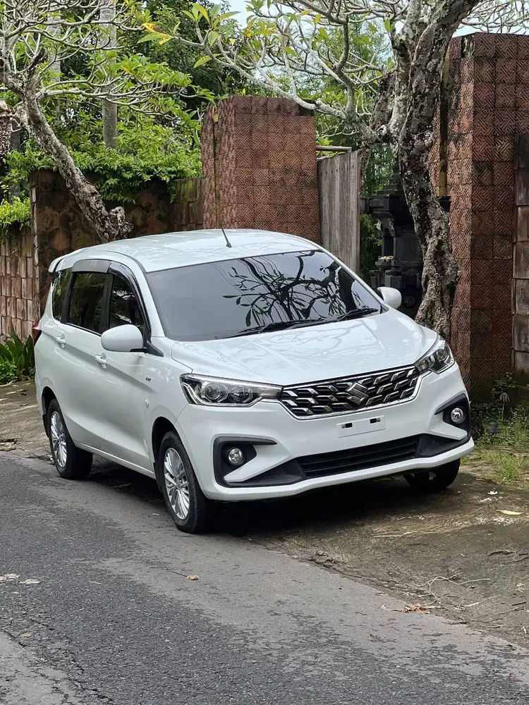 Ertiga 2023 pmk Matic Low KM Full Orisinil Bali
