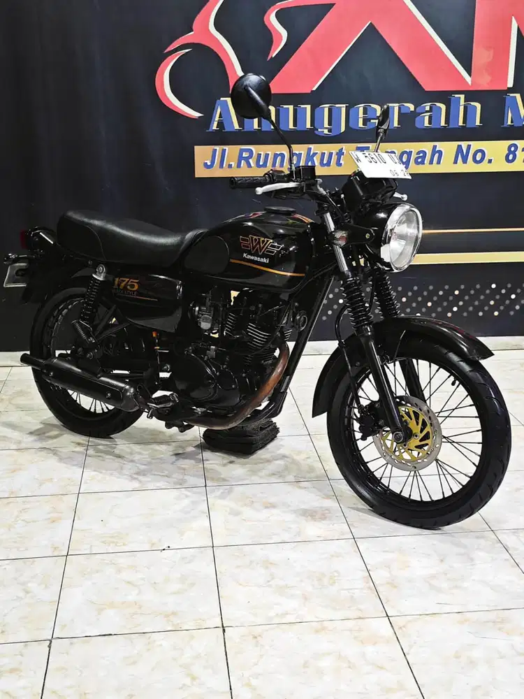 Kawasaki W 175 SE Black Edition TH 2018 super cakep