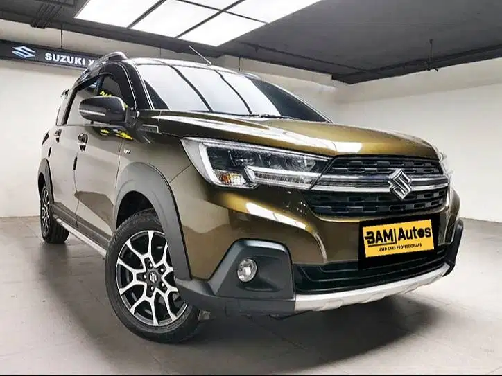 ( Low Km ) Suzuki XL7 Alpha 2023/2022 AT Istimewa #JER#