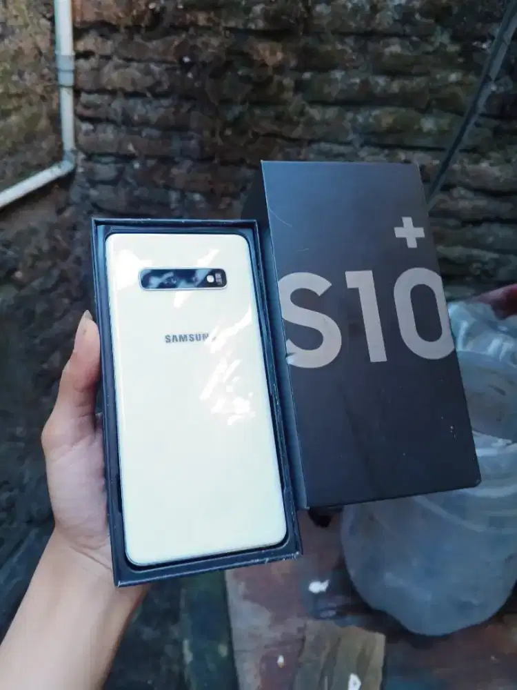 Samsung S10+ 8/512GB INTER All Op Fullset