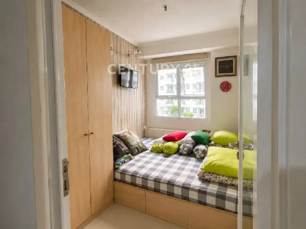 Apartment Gateway Pasteur 1BR, Di Buat 2 BR, View Kolam, Lantai 2