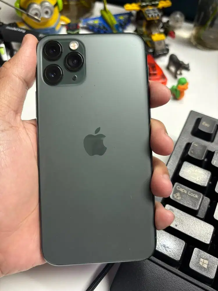 Iphone 11 pro 256gb midnight green beacukai - fullset all operator