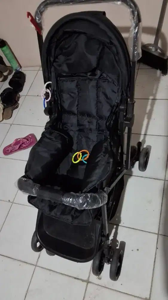 Stroller merk beige 2 arah bisa dpn motor