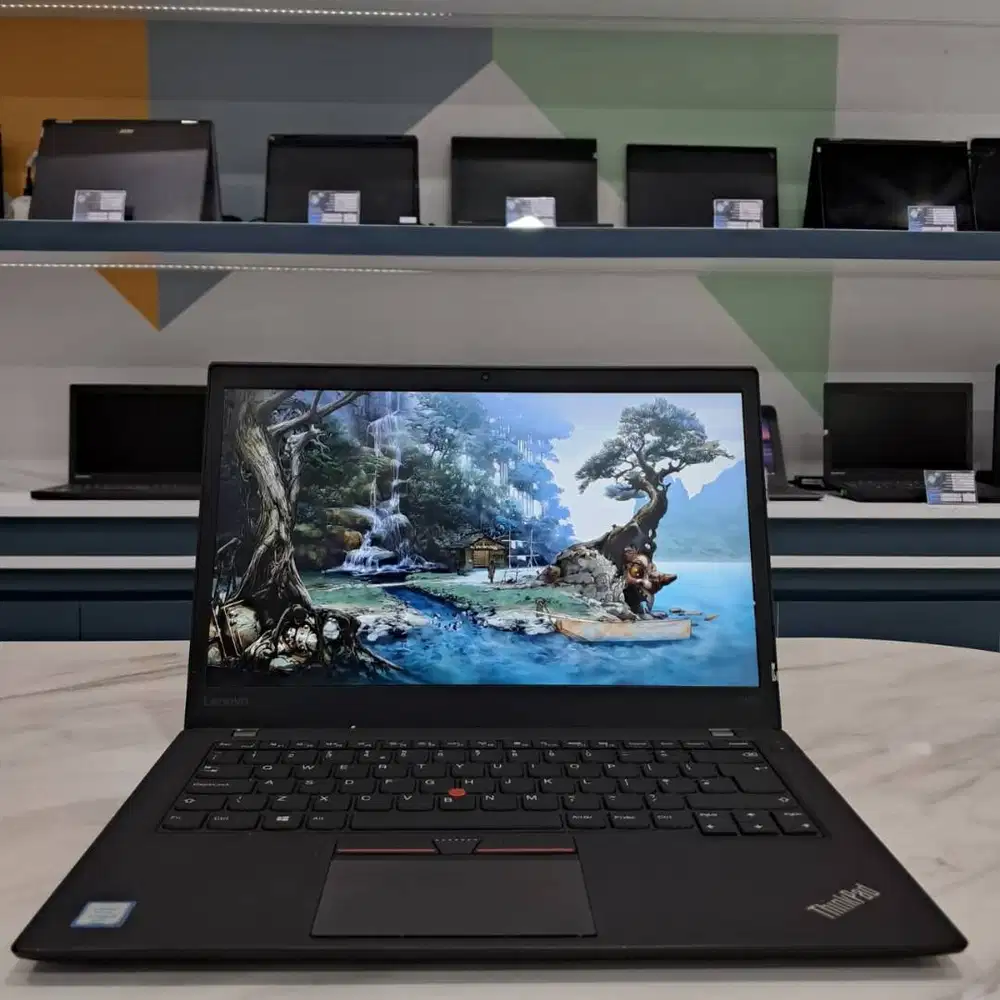 Lenovo L06 Touchscreen, Desain Modern dengan Performa Andal