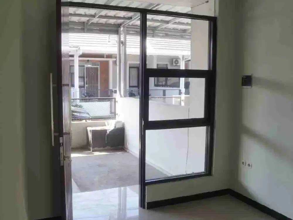 jua murahl rumah TKI V Bloomingfield