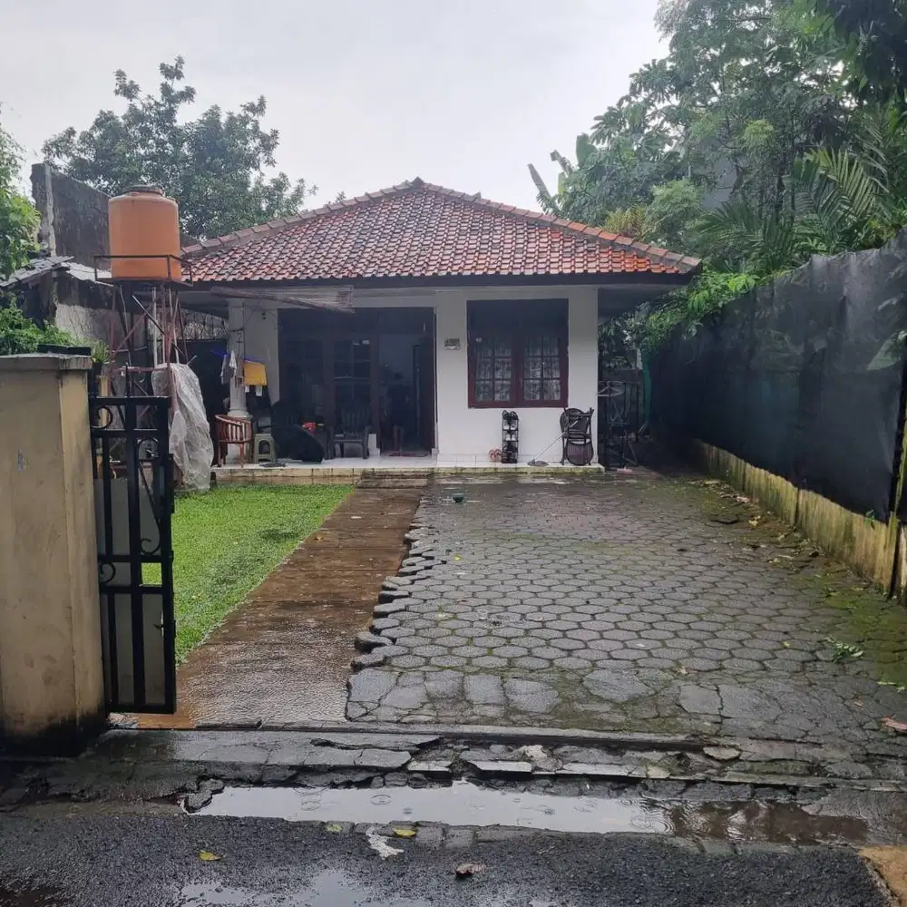 Dijual Tanah Siap Bangun Bonus Rumah Lokasi Strategis Jakarta Selatan
