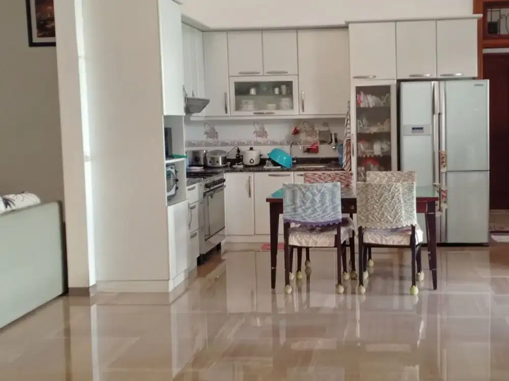 JUAL RUMAH KAWASAN ELITE  ARAYA 1 SURABAYA TIMUR