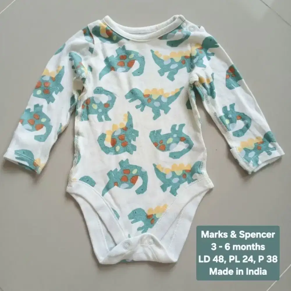 Baju bayi Dinosaur putih bodysuit lengan pjg M&S 3-6 months, preloved