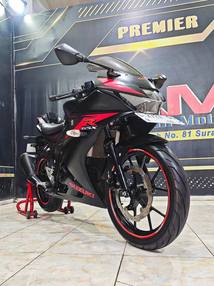 Suzuki GSX R 150 Keyles Th 2018 odo 7rb auto keren