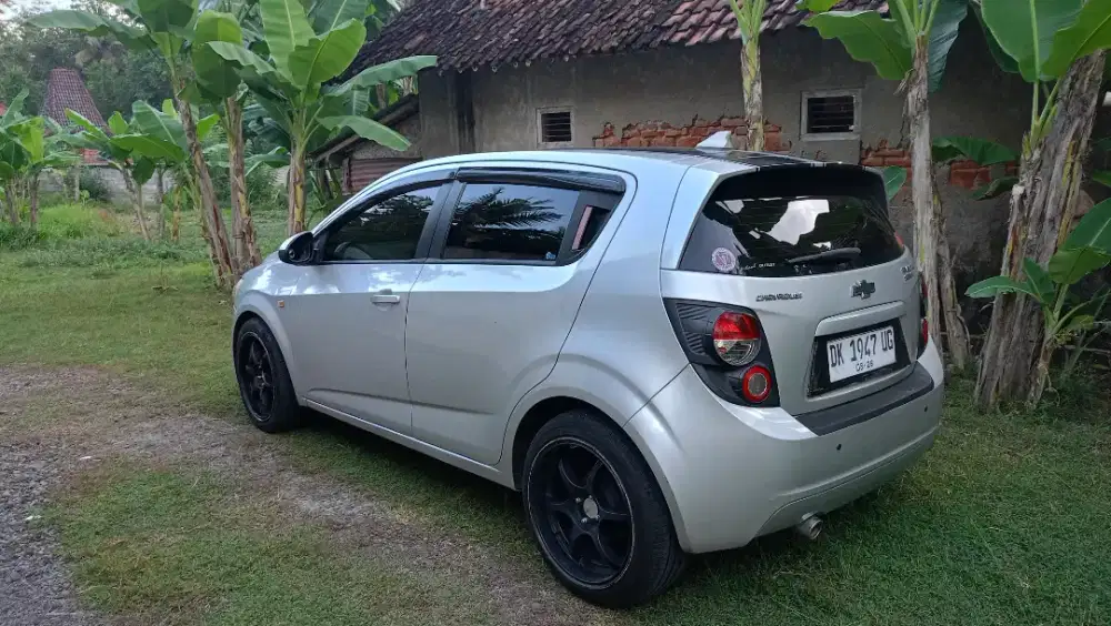 Chevrolet Aveo Sonic manual istimewa