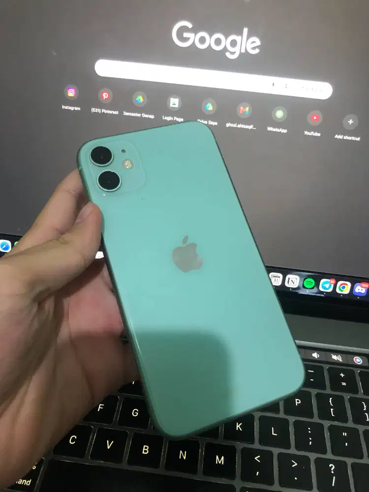 IPhone 11 64gb hijau ibox
