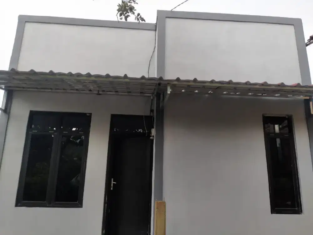 DISEWAKAN RUMAH 1 LANTAI PER TAHUN RP. 15 JT