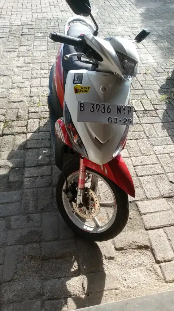 Yamaha Mio j Thun 2013