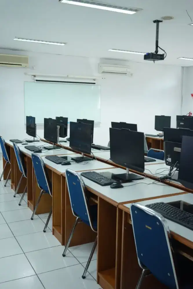 komputer AIO  secound core i5 gen 8