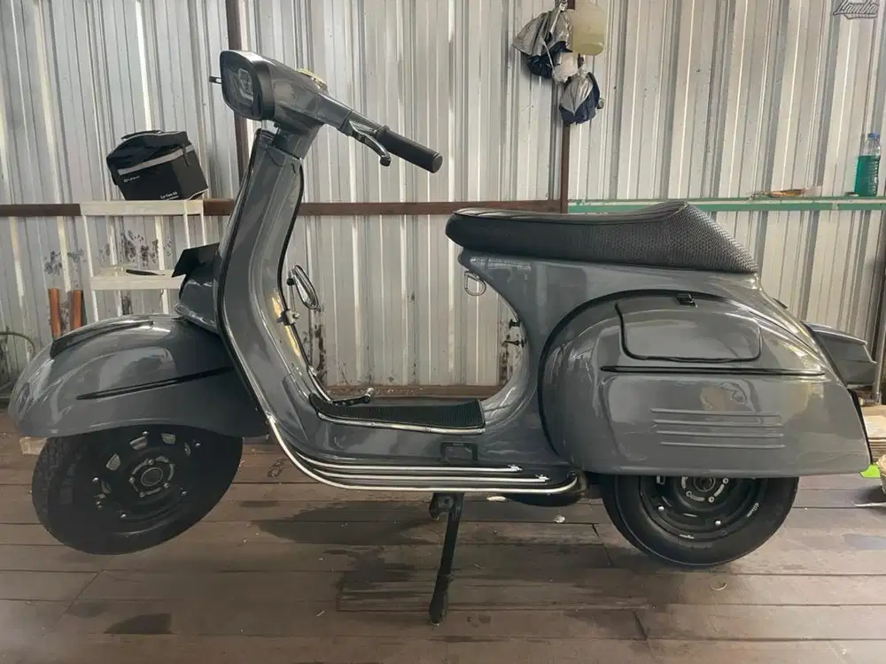 Dijual Vespa Sprint 1977