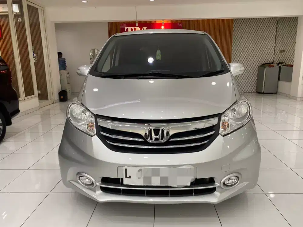 Honda Freed 2013 PSD 1.5 AT super istimewa