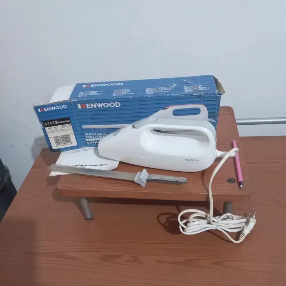 Mesin Electrik Pemotong Daging/makanan
Kenwood A1012
USA
Kondisi Baru