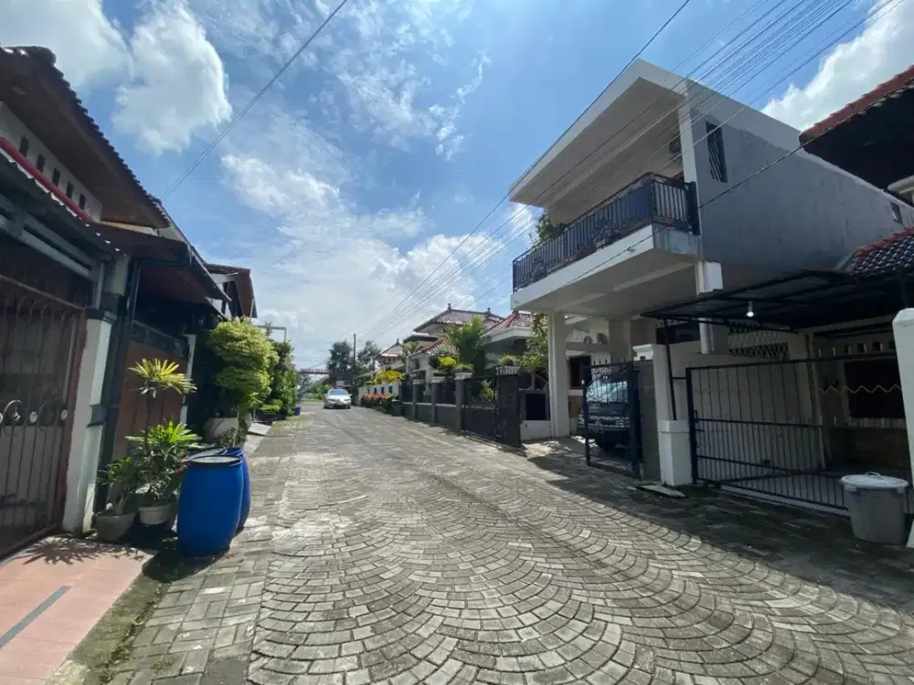 Di Jual Rumah Mewah Dekat Kampus UPN  di Jogja