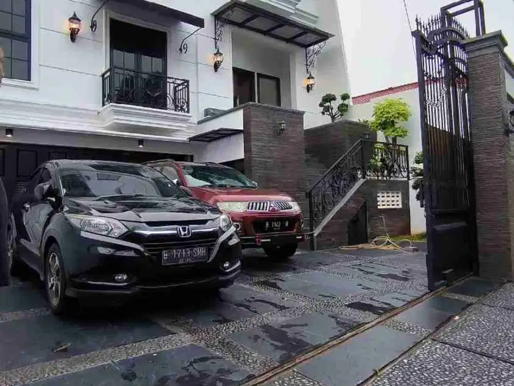 jual rumah bagus di jln proklamasi senen taman kenari jakarta pusat